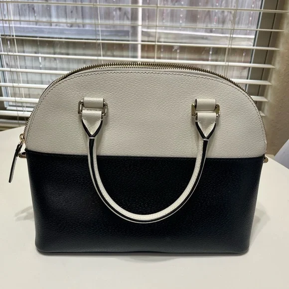 Kate spade Wellesley grove street black and white leather shoulder bag. - Picture 2 of 6